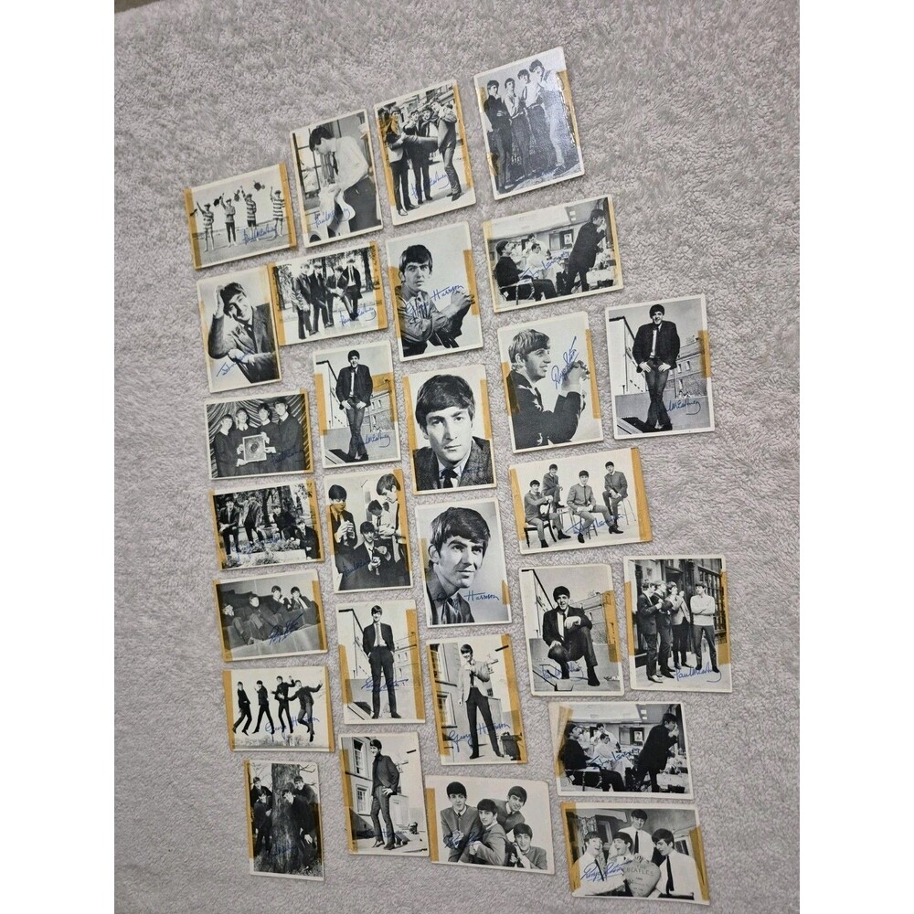 1964 Topps Beatles Black & White Trading Cards Lot 2 Facsimile Signatures